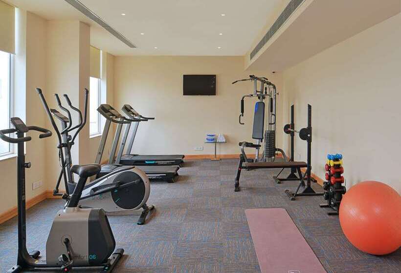 هتل Golden Sarovar Portico Amritsar