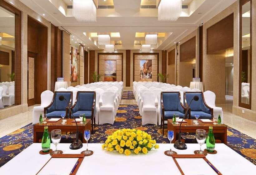 هتل Golden Sarovar Portico Amritsar