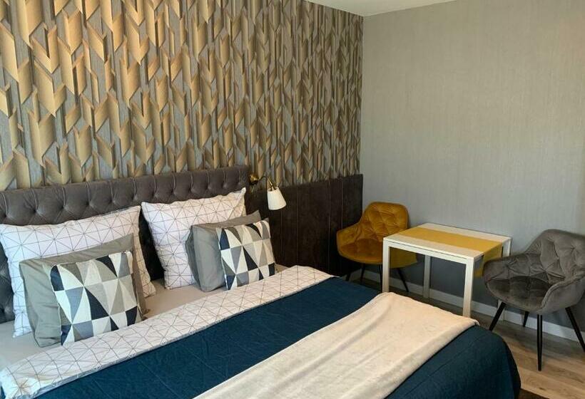 酒店 Hollik Apartmanház