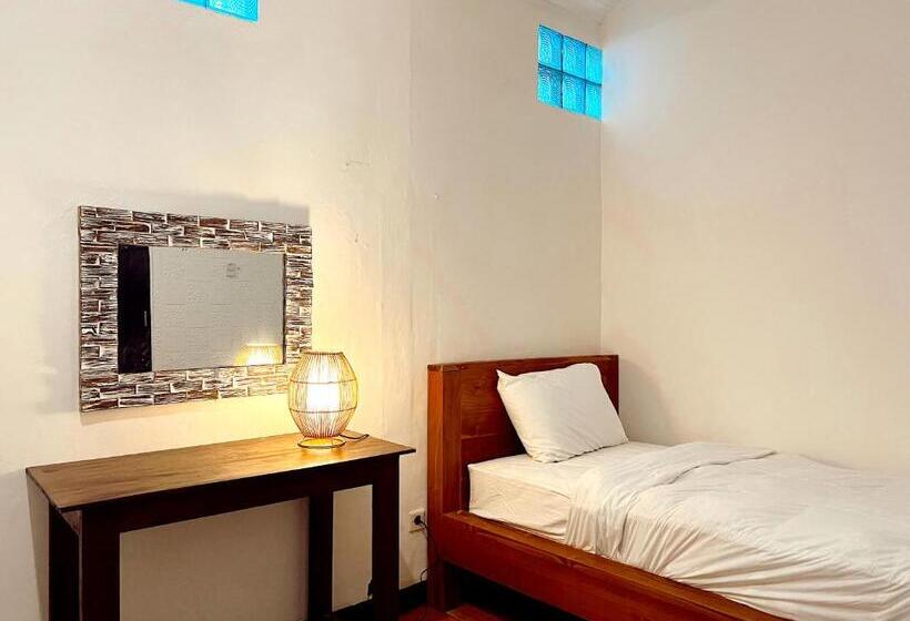 Szálloda Guci Guesthouses