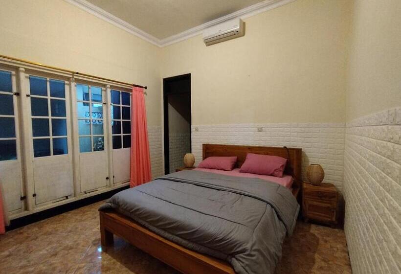 Szálloda Guci Guesthouses