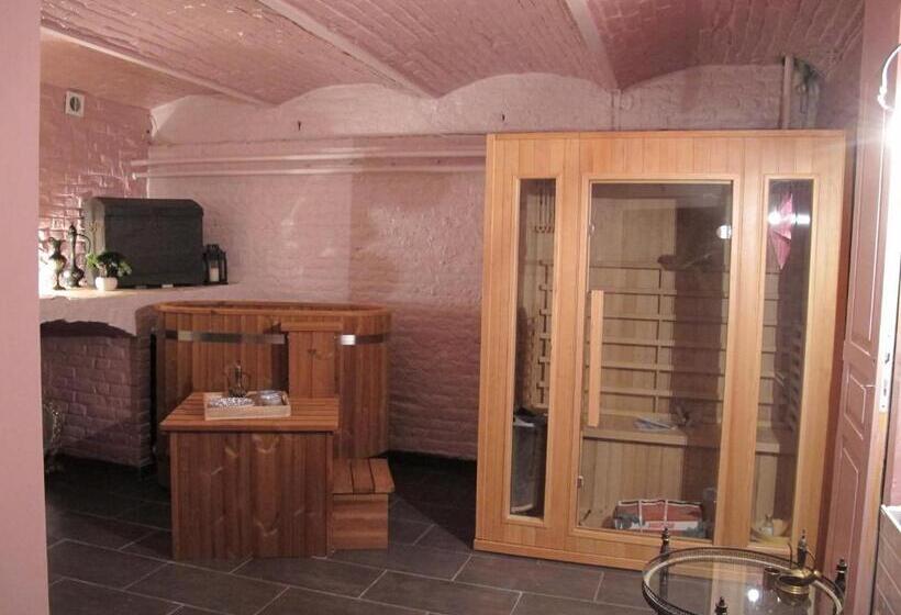 ホテル La Bourgogne En Ville