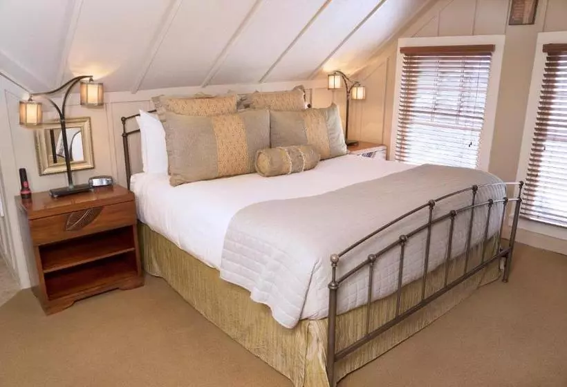 Hotelli Lara House Bed And Breakfast