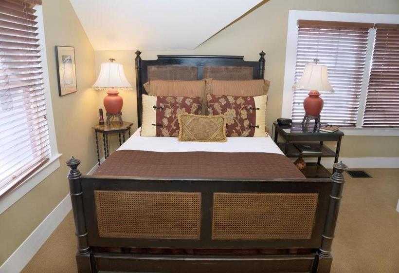 Hotel Lara House Bed And Breakfast