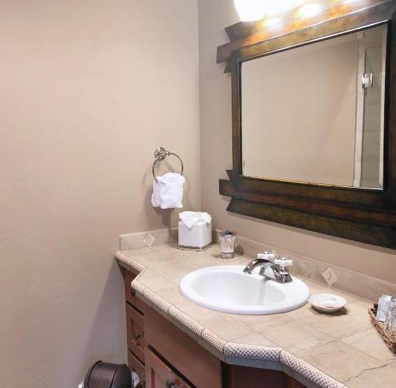 Hotel Lara House Bed And Breakfast