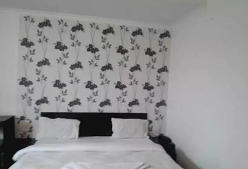 هتل Navneet Grand