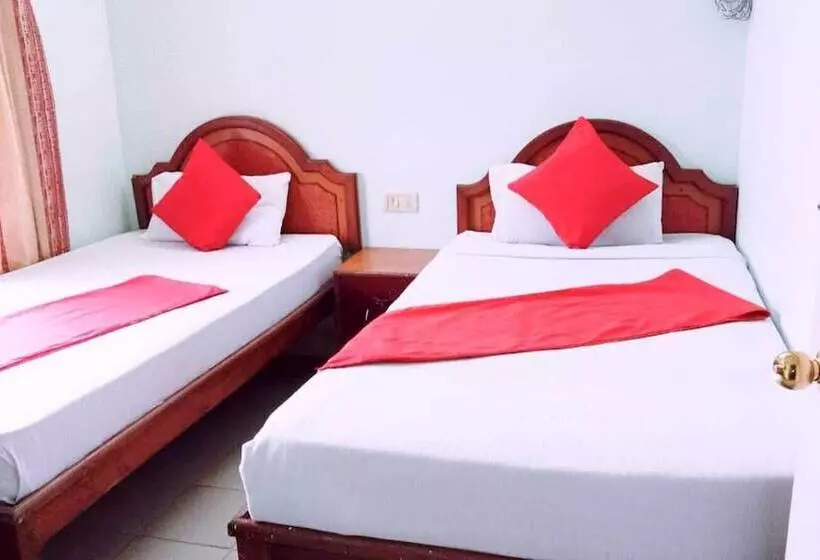 هتل Niladrii Palace