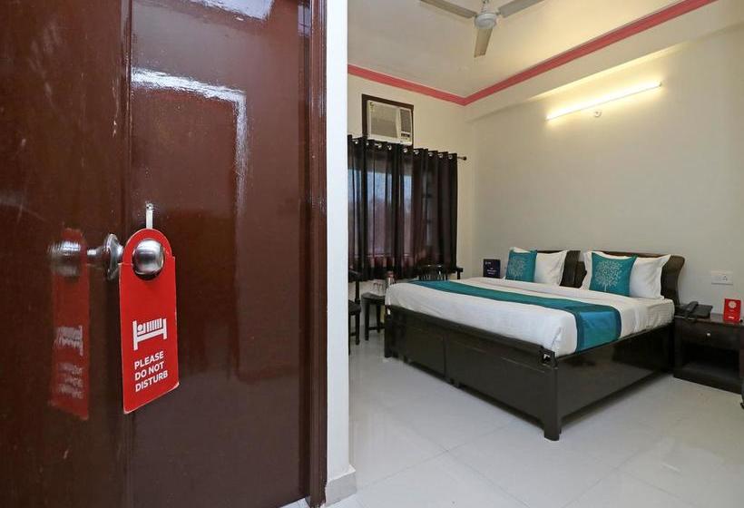 OYO 9963 Hotel Raja Palace