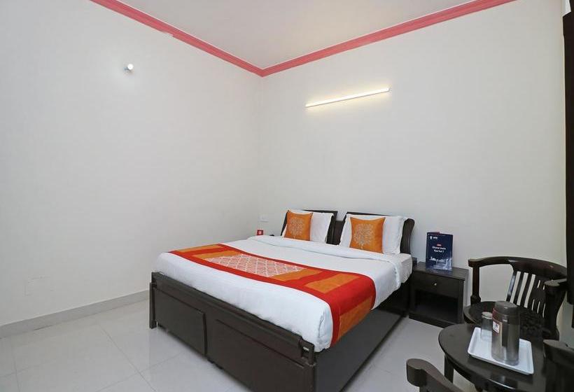 OYO 9963 Hotel Raja Palace