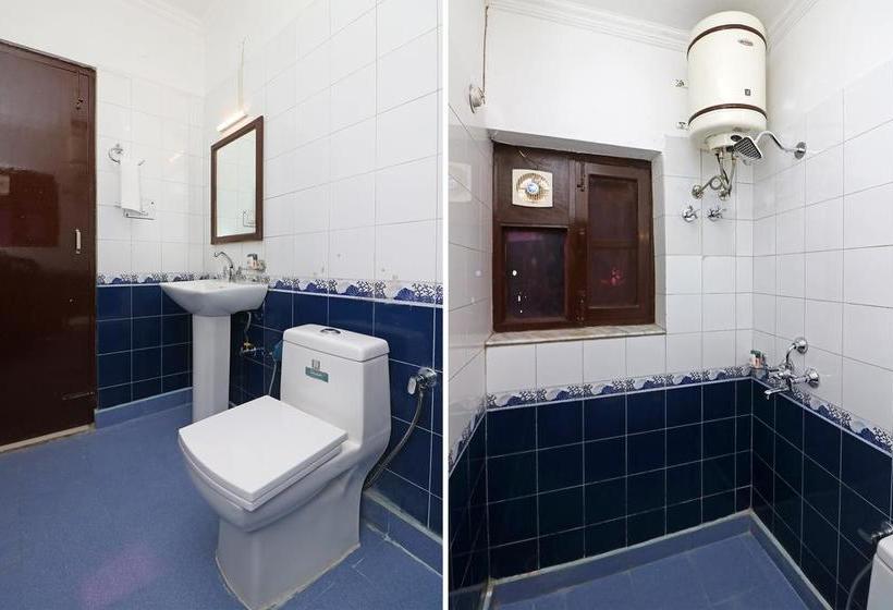 OYO 9963 Hotel Raja Palace