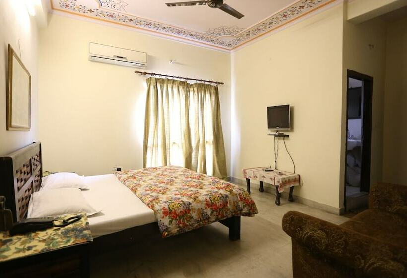 בית מלון כפרי Ratan Niwas