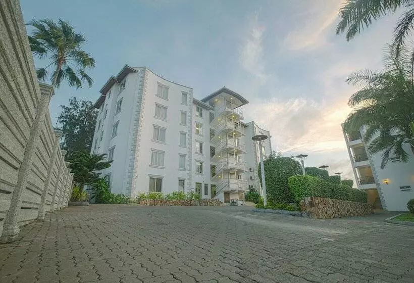 Hotelli Raybow International