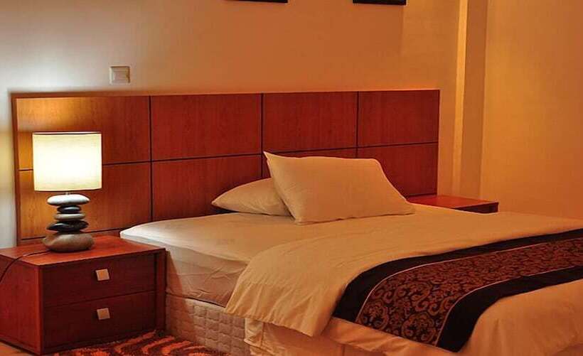 בית מלון כפרי Raybow International