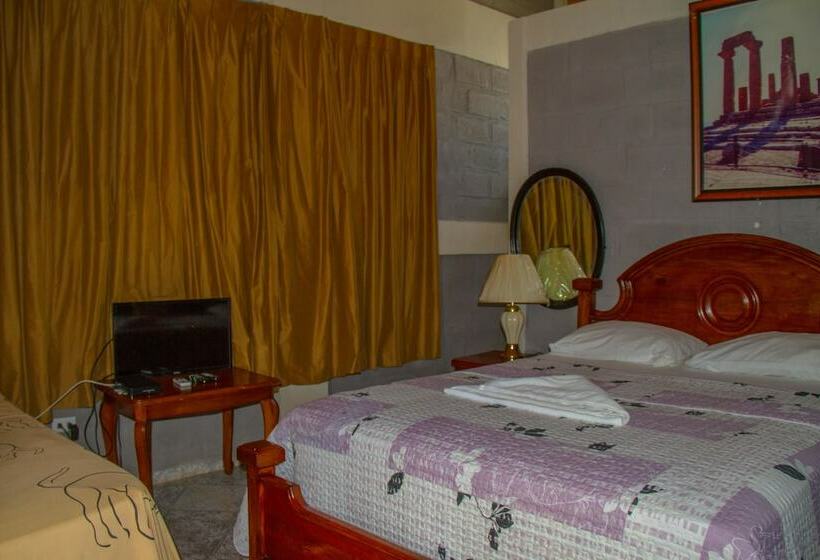 Rollanda Hotel Restaurant