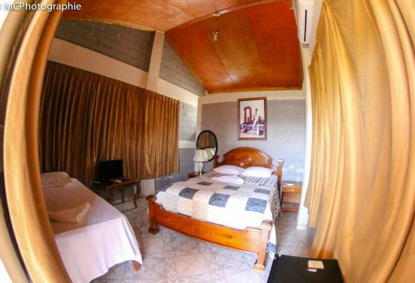 Rollanda Hotel Restaurant