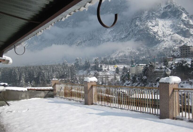 בית מלון כפרי Sarthak Regency By M K Hospitality,rangri, Manali,hp,just 1 Kms From Volvo Parking