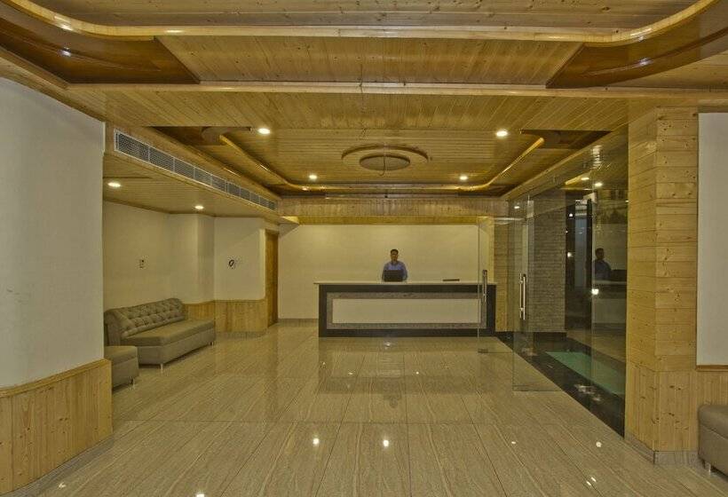 בית מלון כפרי Sarthak Regency By M K Hospitality,rangri, Manali,hp,just 1 Kms From Volvo Parking