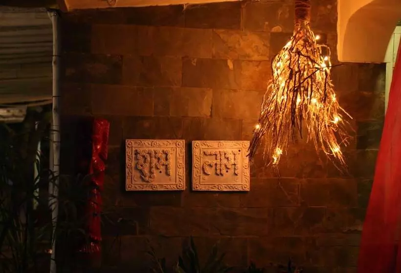 Hotelli Shantie Shakthi Vagator Resort With Swimming Pool