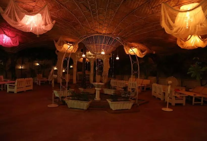 Hotelli Shantie Shakthi Vagator Resort With Swimming Pool