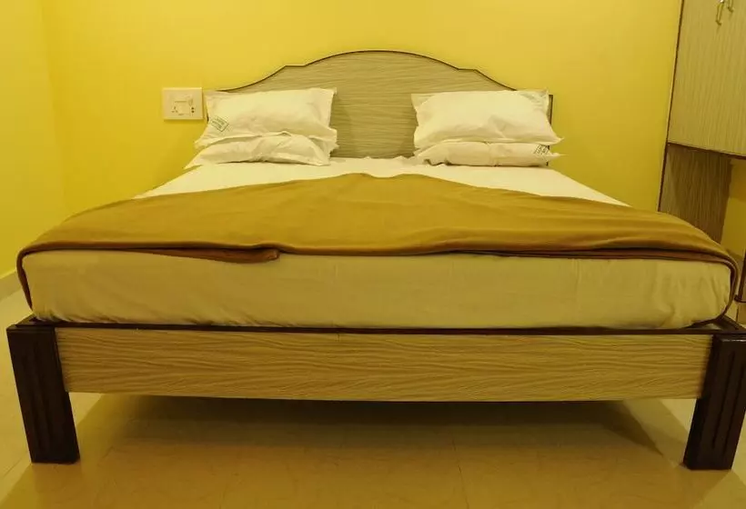 ホテル Sgs Residency