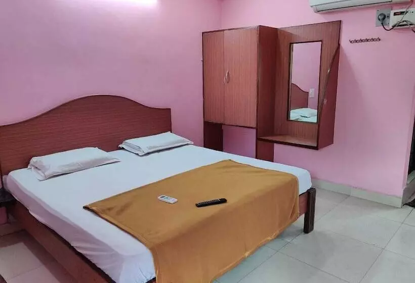 ホテル Sgs Residency