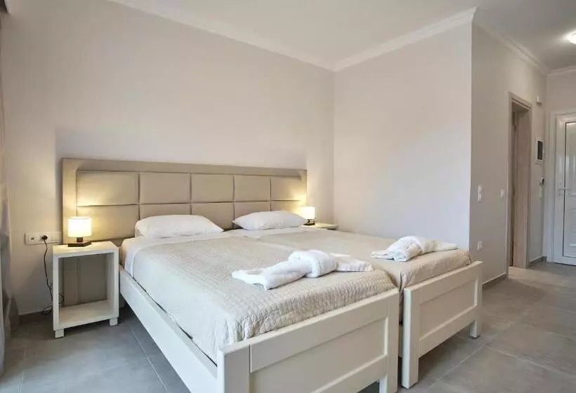 ホテル Sunny Corfu Apartments
