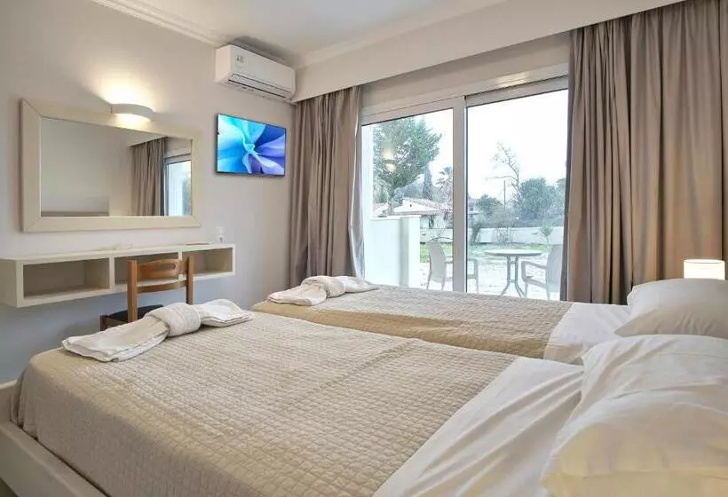 ホテル Sunny Corfu Apartments