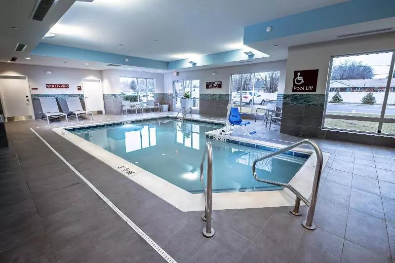 هتل Towneplace Suites By Marriott Toledo Oregon