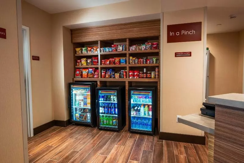 هتل Towneplace Suites By Marriott Toledo Oregon