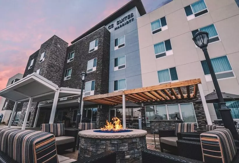 هتل Towneplace Suites By Marriott Toledo Oregon