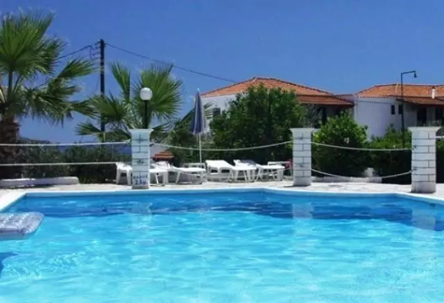 Lianos Hotel Apartments