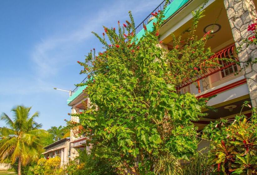 Rollanda Hotel Restaurant