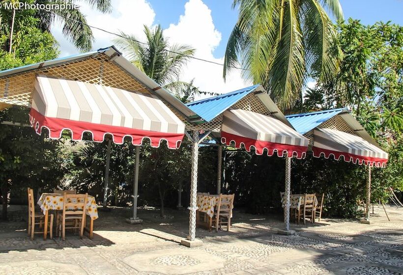 Rollanda Hotel Restaurant