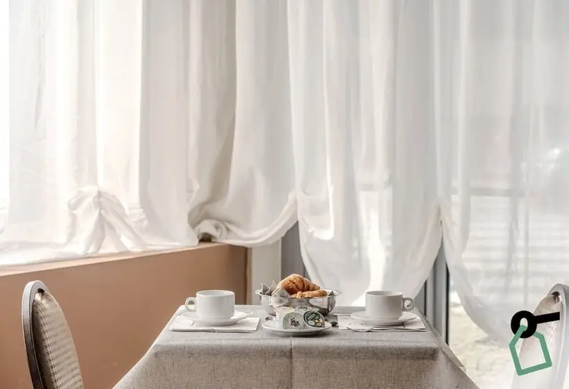 ホテル Hotiday Room Collection   Celle Ligure