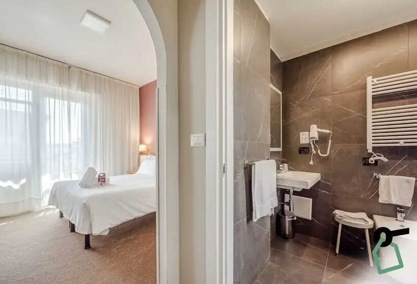 ホテル Hotiday Room Collection   Celle Ligure