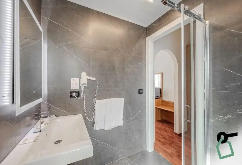 ホテル Hotiday Room Collection   Celle Ligure