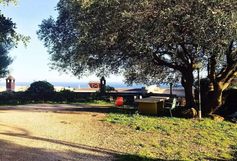 Hotelli Agriturismo Paulesa