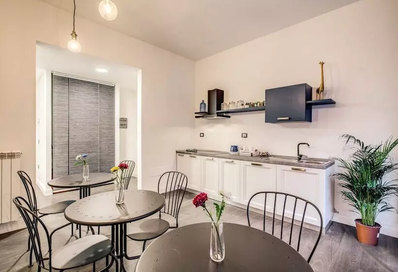 Hotel Aweshomeitaly  Hanging Gardens