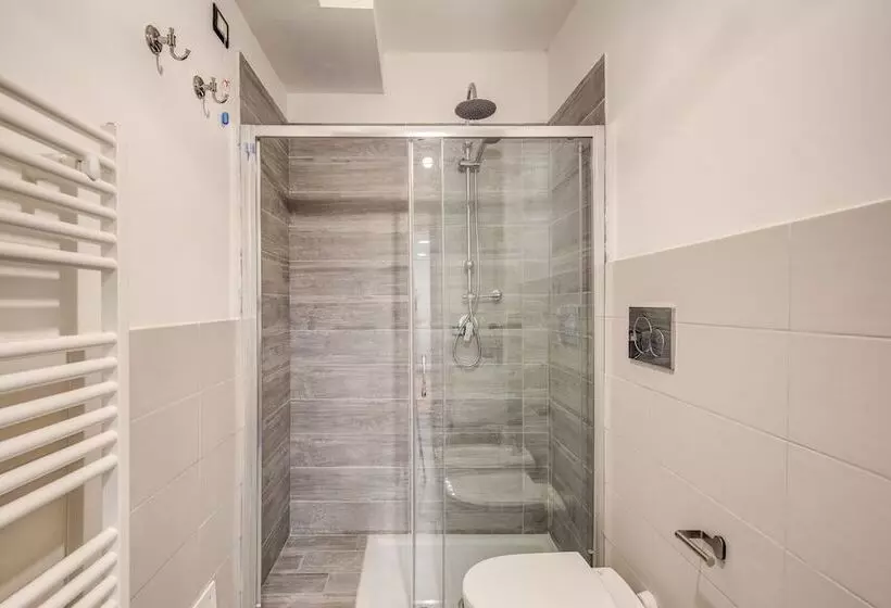 Hotel Aweshomeitaly  Hanging Gardens