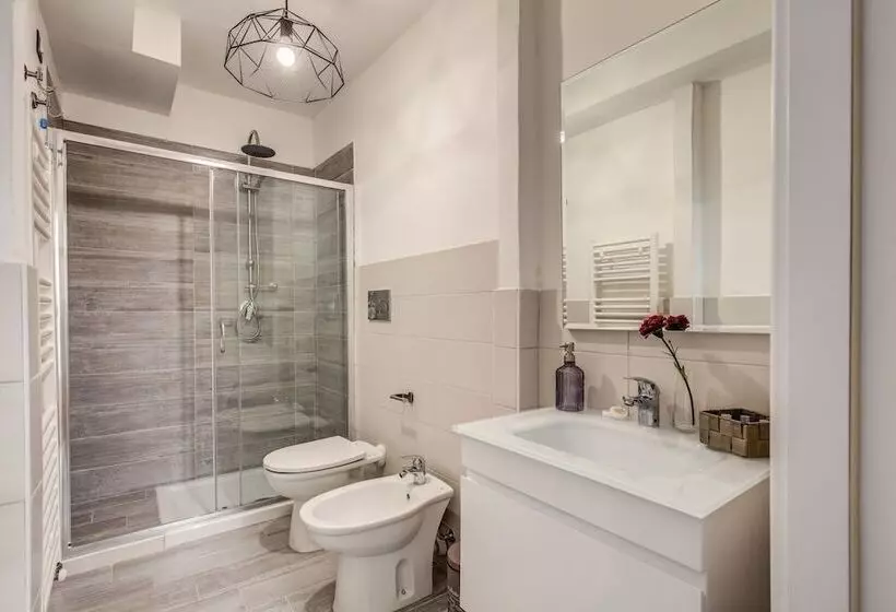 Hotel Aweshomeitaly  Hanging Gardens