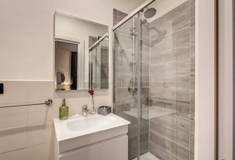 Hotel Aweshomeitaly  Hanging Gardens