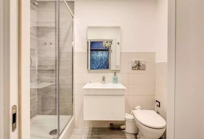 Hotel Aweshomeitaly  Hanging Gardens