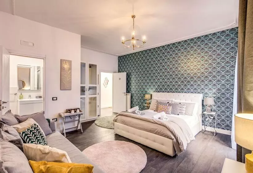 Hotel Aweshomeitaly  Hanging Gardens