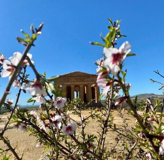 Отель B&b Le Sorelle