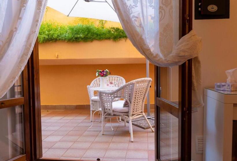 Отель B&b Le Sorelle