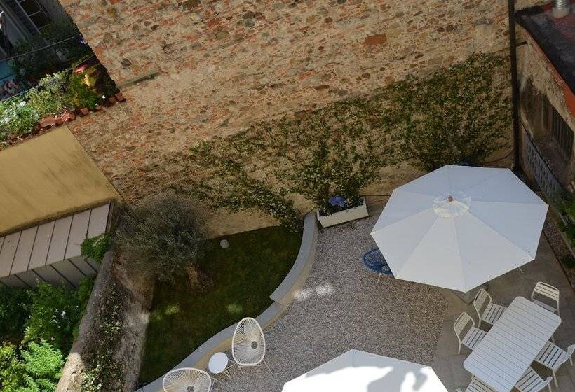 ホテル Dimora 16 Rooms & Garden