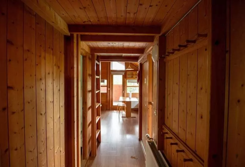 هتل Gladheimar Guest House