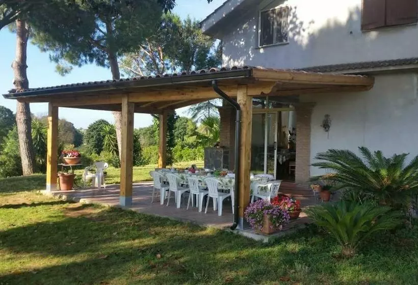 Hotelli La Finestra Sul Cortile