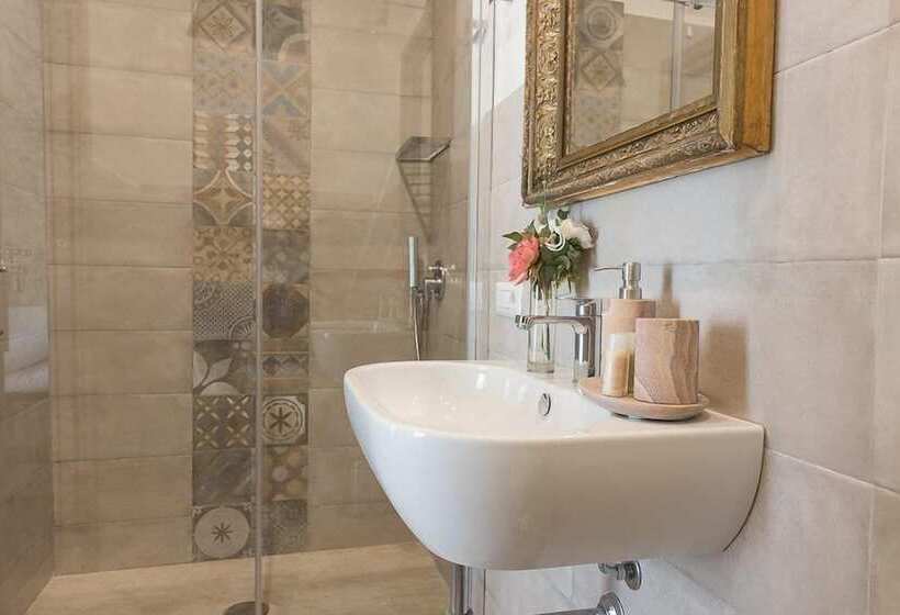 هتل La Residenza Sul Largo