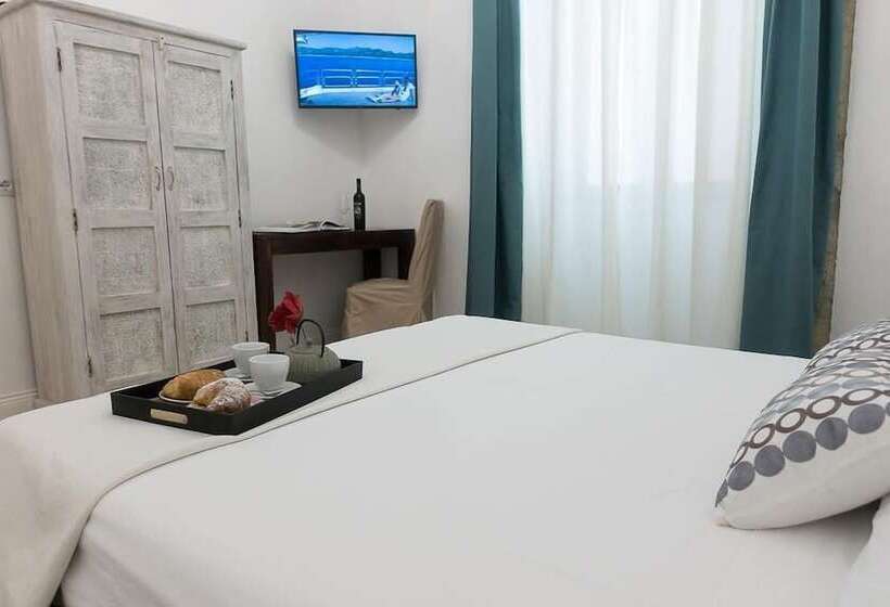 هتل La Residenza Sul Largo